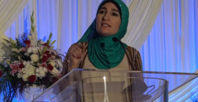 Sarsour Urges Muslims to ‘Not Assimilate’ and Begin Jihad Against Trump Admin