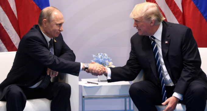 First Trump-Putin Face-to-Face Meeting Opens With Genial Handshake