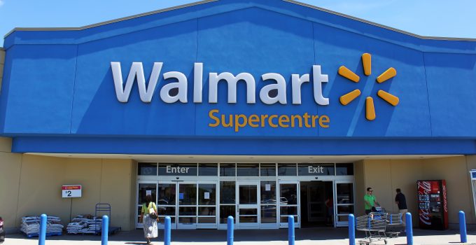 Walmart Bans Open Carry, Pushes White House for Gun Control