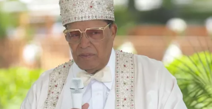 Farrakhan Warns Fauci, Bill Gates Plotting to ‘Depopulate the Earth’ with Coronavirus Vaccine