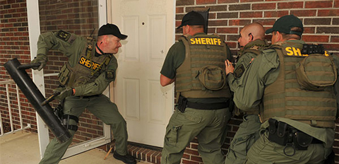 Fed Gov’t Court: Police Can Kick In Your Door and Seize Guns Without Warrant