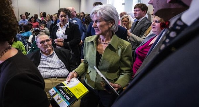 Kathleen Sebelius gets a much-needed gift in Tennessee