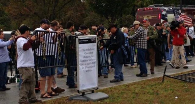 US Truckers and the Million Vet March remove barricades at memorial