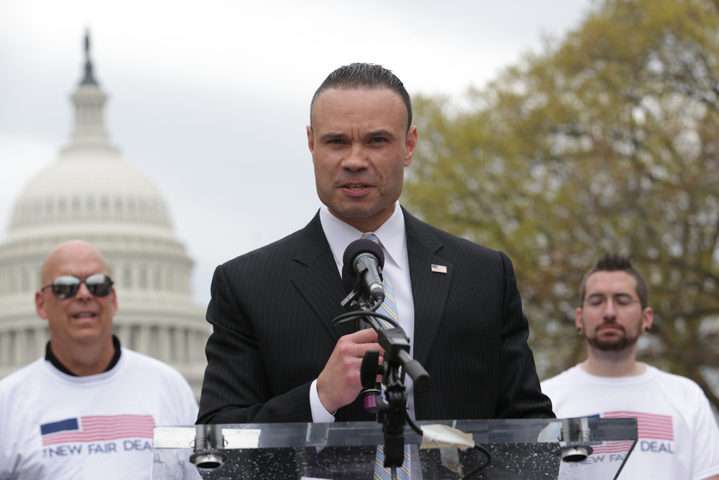 Former Secret Service: Obama Only Hires Staff That Treats Him Like A Cult Figure