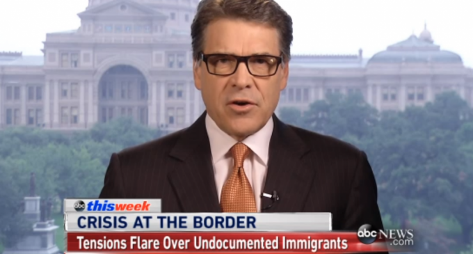 Texas Gov. Rick Perry Refuses To Shake Obama’s Hand – Accuses Him Of Intentionally Creating Crisis