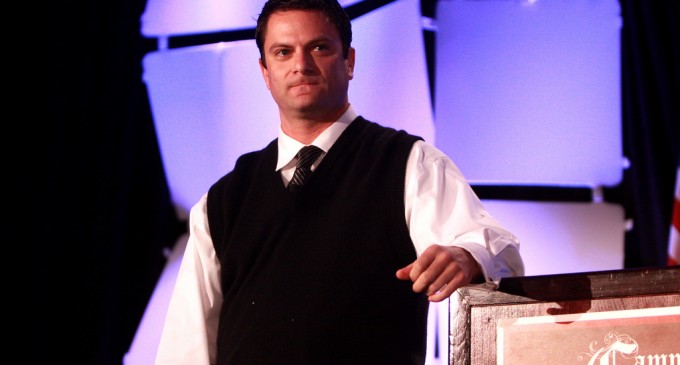 Lavabit: First Tech Firm to Shut Down Rather Than Comply With NSA Spying