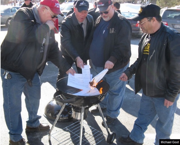 Upstate New Yorkers Burn 1,000 Gun Registration Forms