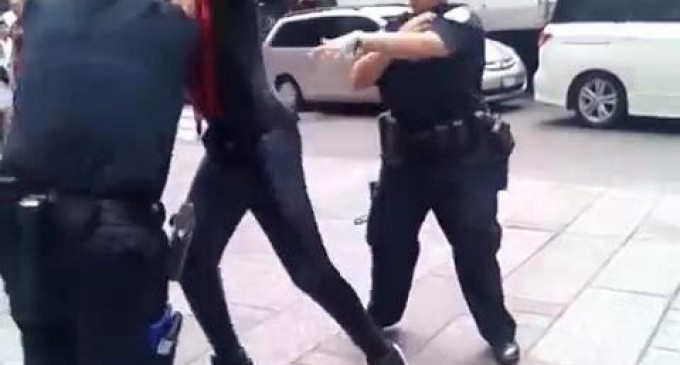 Spiderman Attacks Police In New York