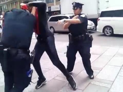 Spiderman Attacks Police In New York