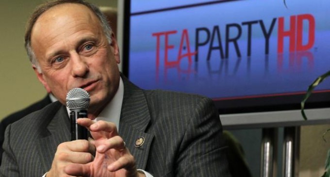 Rep. Steve King: Obama Intentionally Creating Border Crisis To Crash System