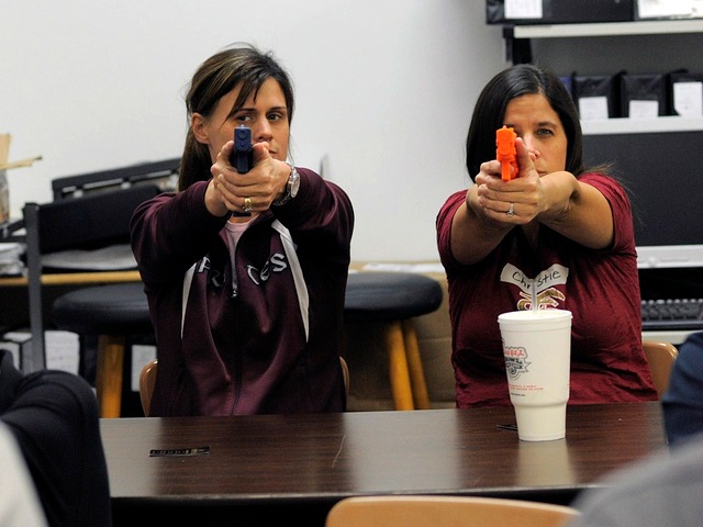 More IL Residents Apply For Concealed Carry Permits Than Apply For Obamacare